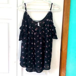 Bluenotes off shoulder tank/t-shirt, black and floral, size medium